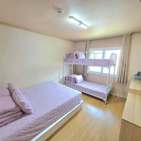 Happy Garden Guesthouse Сеул Екстериор снимка