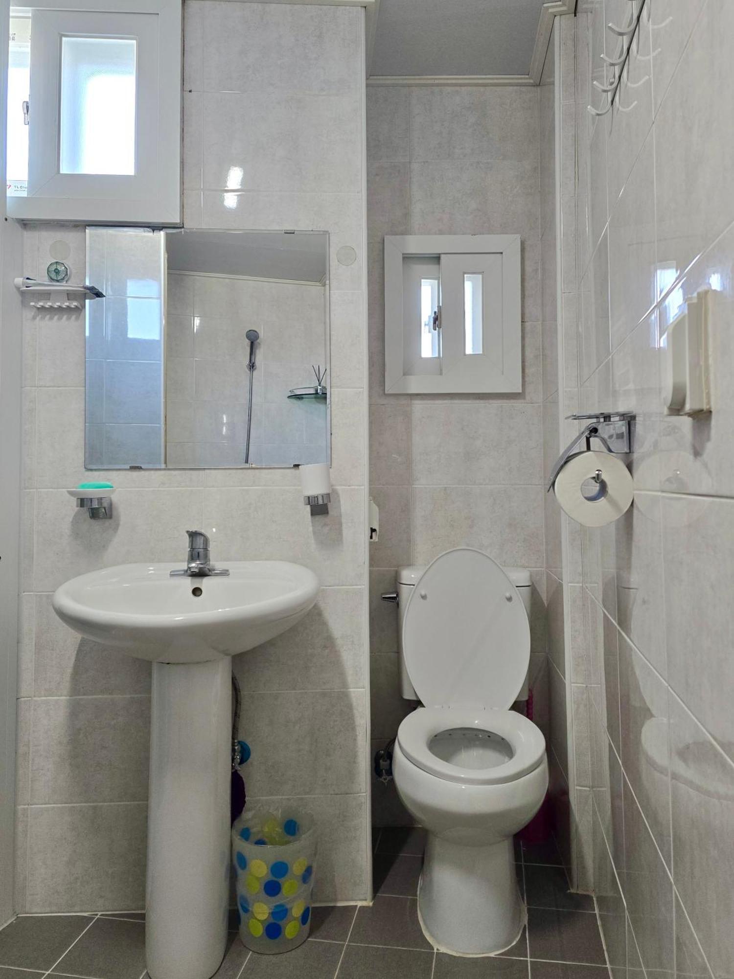 Happy Garden Guesthouse Сеул Екстериор снимка