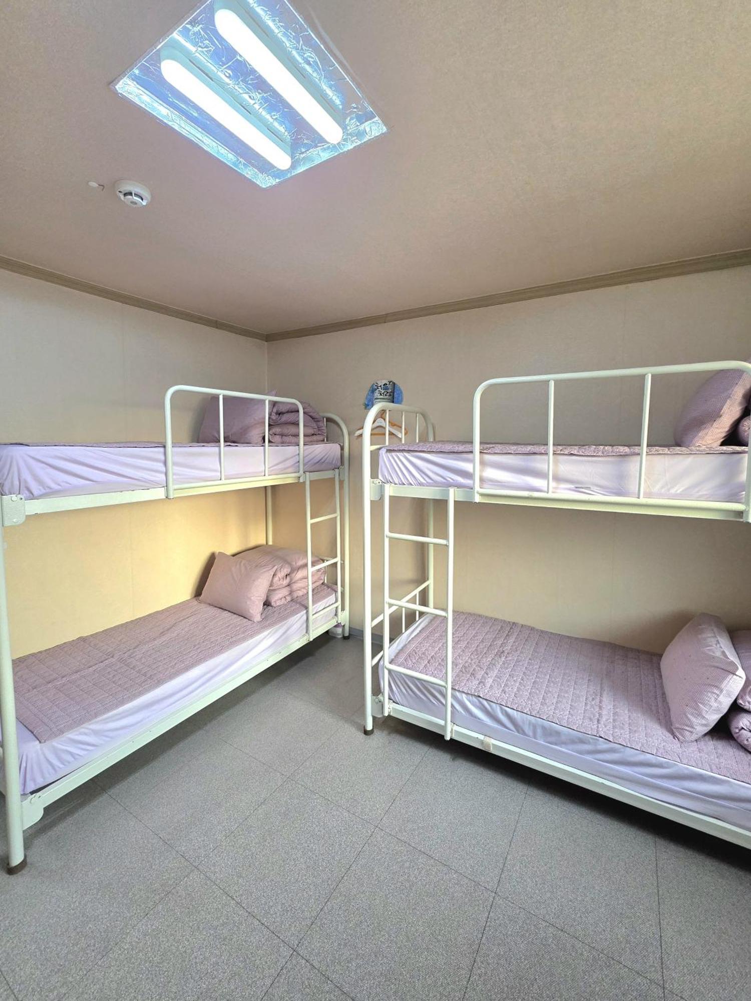 Happy Garden Guesthouse Сеул Екстериор снимка